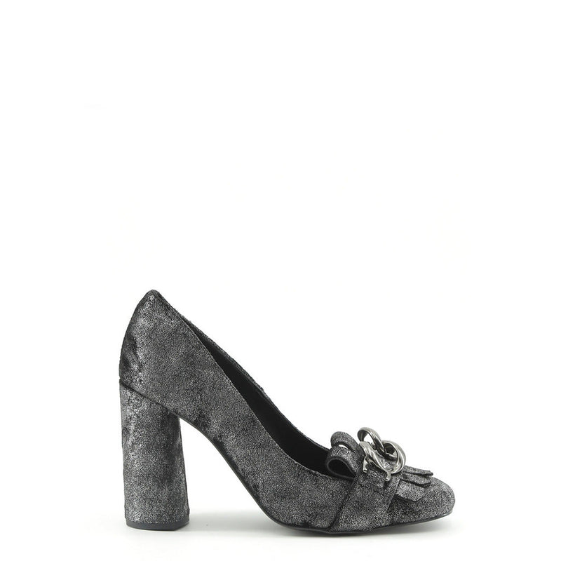 Black Leather Pumps