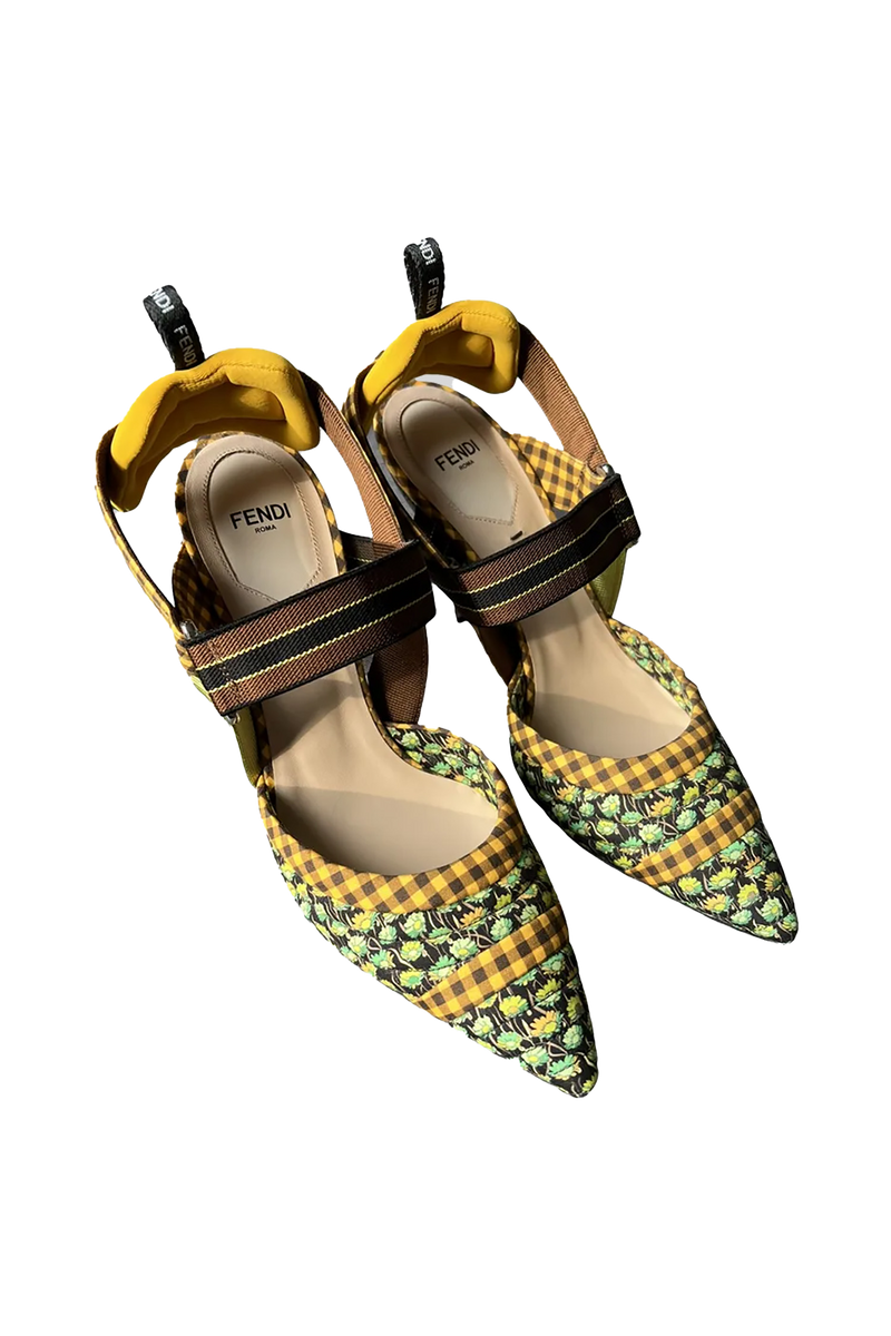 Colibri Cloth Heel Pumps