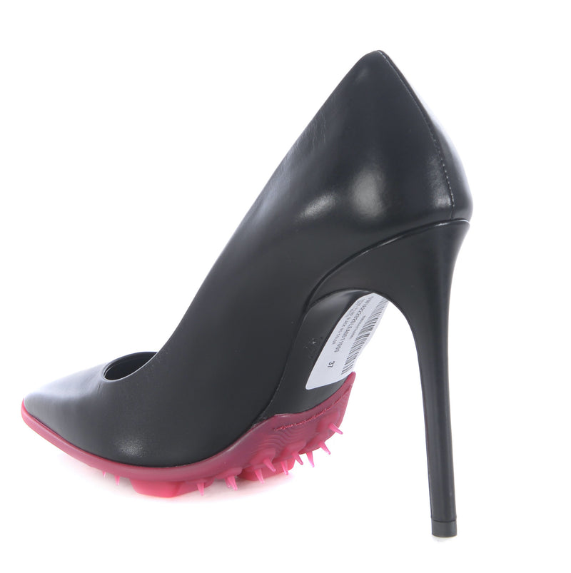 Black Leather Pump