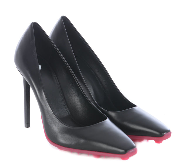 Black Leather Pump
